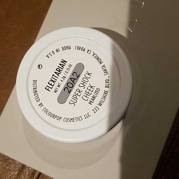 KKW eyeshadow palette - Picture 6 of 11